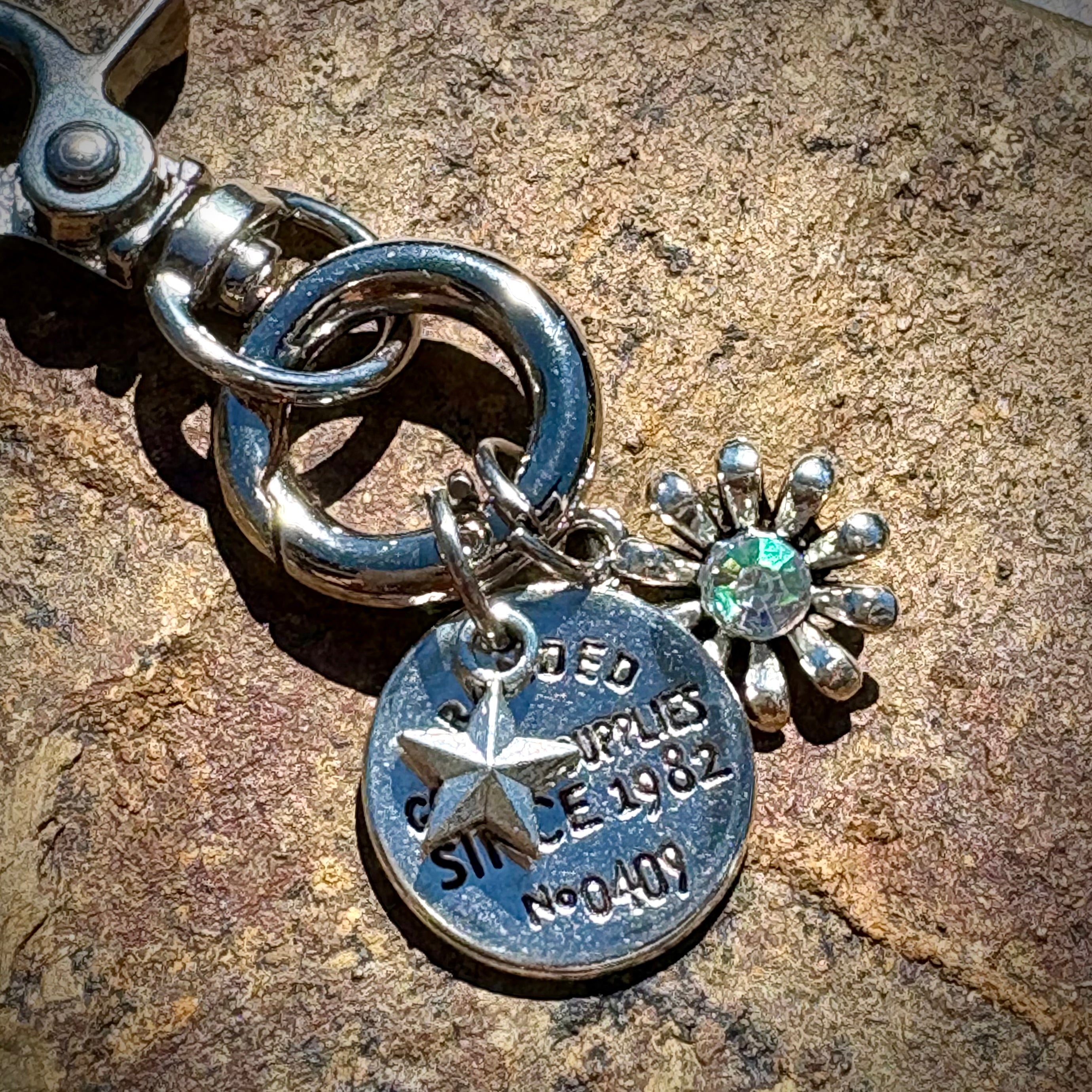 Kleiva Wild Flower Keychain / Charm