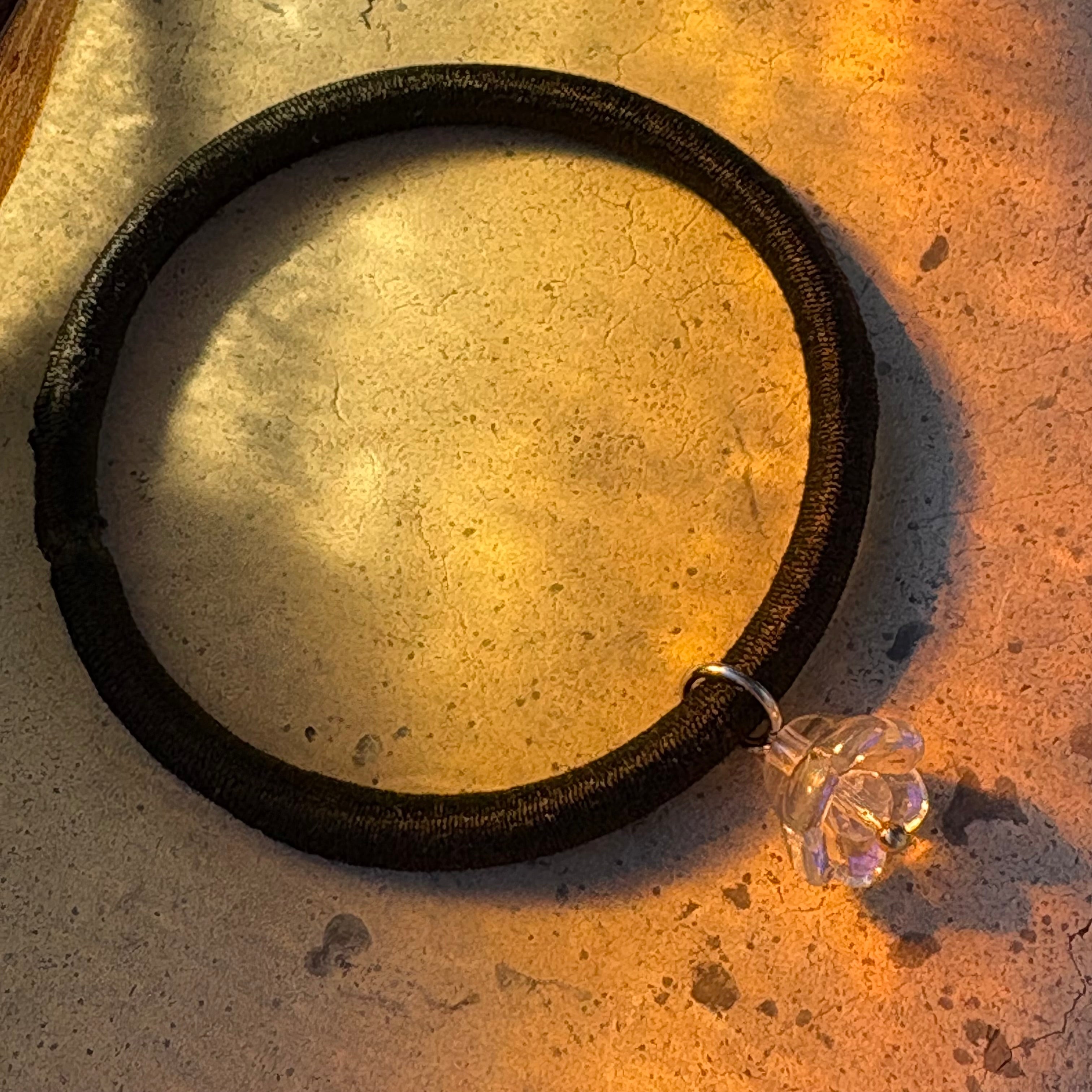 Glass Flower Hairbandit Hairband