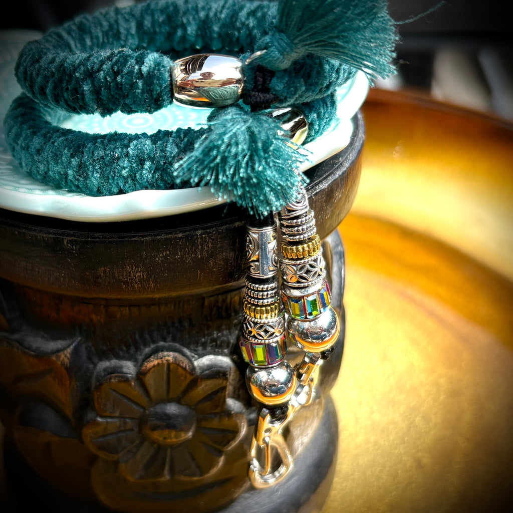 Tealight Smoking Bandit Glove Catcher