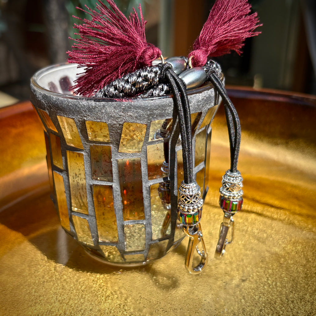 Silver Knight Smoking Bandit Glove Catcher