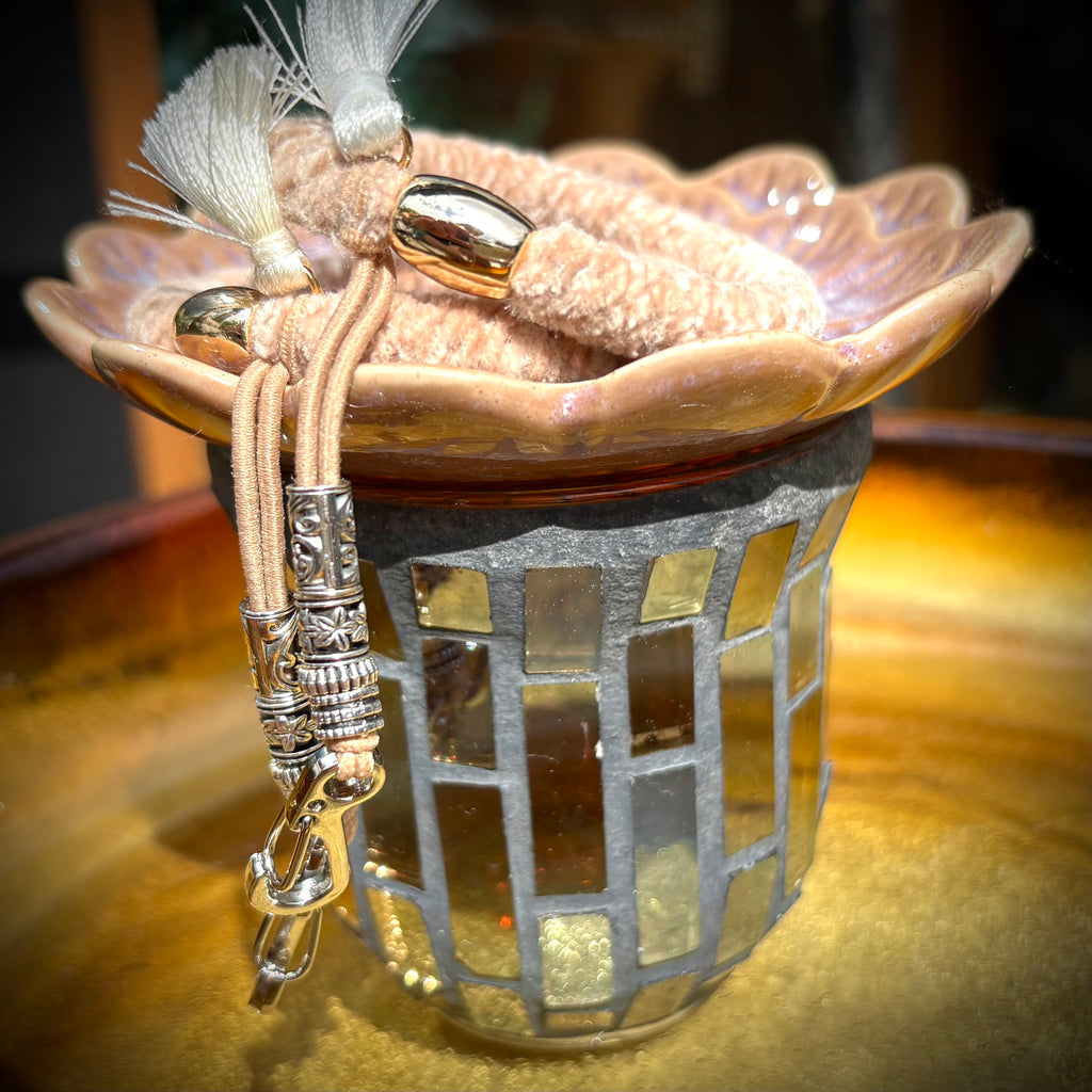 Silver Sugar Cookie Smoking Bandit Glove Catcher